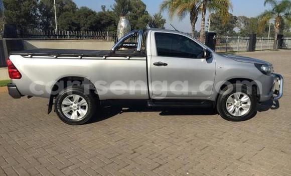 Nunua Ilio tumika Toyota Hilux Silver Gari ndani ya Big Bend nchini Wilaya ya Lubombo Nunua Ilio tumika Toyota Hilux Silver Gari ndani ya Big Bend nchini Wilaya ya Lubombo
