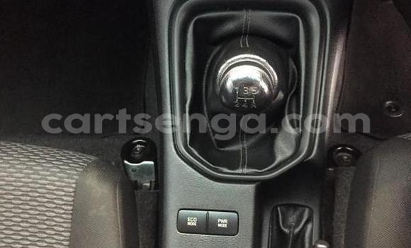 Nunua Ilio tumika Toyota Hilux Silver Gari ndani ya Big Bend nchini Wilaya ya Lubombo Nunua Ilio tumika Toyota Hilux Silver Gari ndani ya Big Bend nchini Wilaya ya Lubombo