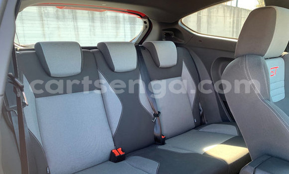 Nunua Ilio tumika Ford Fiesta ST Red Gari ndani ya Ezulwini nchini Hhohho Nunua Ilio tumika Ford Fiesta ST Red Gari ndani ya Ezulwini nchini Hhohho