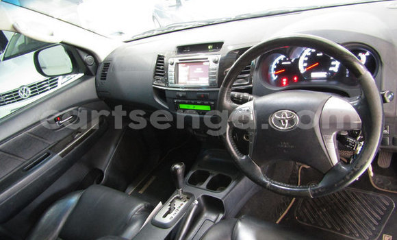 Buy Used Toyota Fortuner White Car in Ezulwini in Hhohho Buy Used Toyota Fortuner White Car in Ezulwini in Hhohho