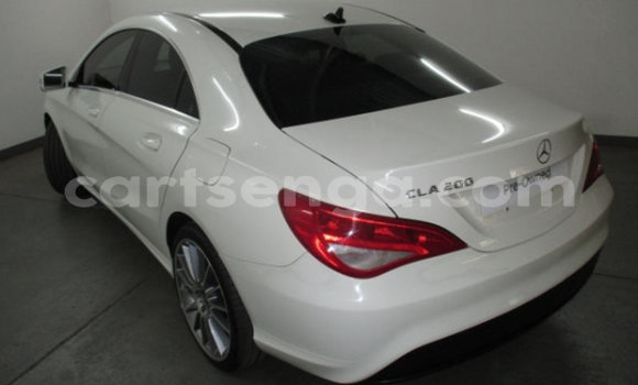 Acheter Occasion Voiture Mercedes‒Benz CLK-klasse AMG Blanc à Ezulwini, Hhohho Acheter Occasion Voiture Mercedes‒Benz CLK-klasse AMG Blanc à Ezulwini, Hhohho