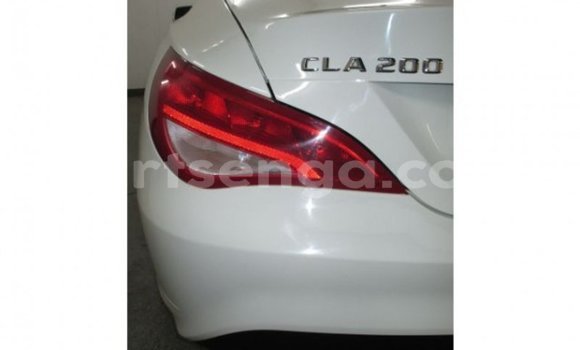 Acheter Occasion Voiture Mercedes‒Benz CLK-klasse AMG Blanc à Ezulwini, Hhohho Acheter Occasion Voiture Mercedes‒Benz CLK-klasse AMG Blanc à Ezulwini, Hhohho