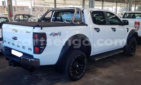Nunua Ilio tumika Ford Ranger White Gari ndani ya Hluti nchini Wilaya ya Shiselweni Nunua Ilio tumika Ford Ranger White Gari ndani ya Hluti nchini Wilaya ya Shiselweni