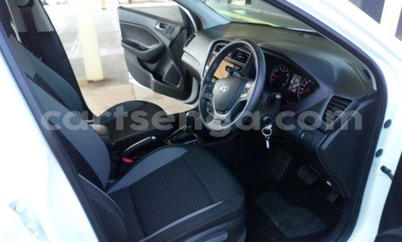 Acheter Occasion Voiture Hyundai i20 Blanc à Ezulwini, Hhohho Acheter Occasion Voiture Hyundai i20 Blanc à Ezulwini, Hhohho