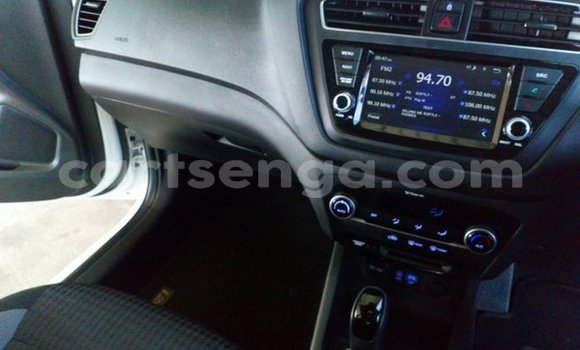 Acheter Occasion Voiture Hyundai i20 Blanc à Ezulwini, Hhohho Acheter Occasion Voiture Hyundai i20 Blanc à Ezulwini, Hhohho