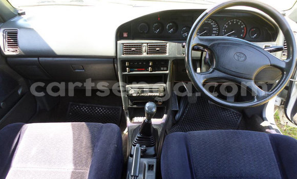 Buy Used Toyota Corolla White Car in Ezulwini in Hhohho Buy Used Toyota Corolla White Car in Ezulwini in Hhohho