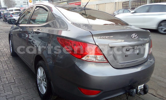 Acheter Occasion Voiture Hyundai Accent Gris à Hlatikulu, Shiselweni District Acheter Occasion Voiture Hyundai Accent Gris à Hlatikulu, Shiselweni District
