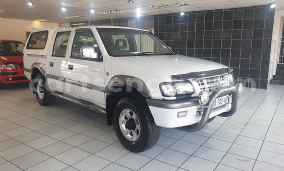Acheter Occasion Voiture Isuzu KB Blanc à Bulembu, Hhohho Acheter Occasion Voiture Isuzu KB Blanc à Bulembu, Hhohho