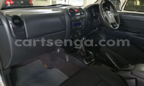 Acheter Occasion Voiture Isuzu KB Gris à Ezulwini, Hhohho Acheter Occasion Voiture Isuzu KB Gris à Ezulwini, Hhohho