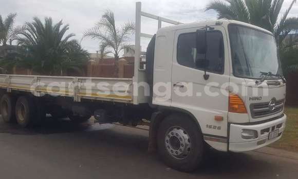 Buy Used Nissan UD White Truck in Big Bend in Lubombo Buy Used Nissan UD White Truck in Big Bend in Lubombo