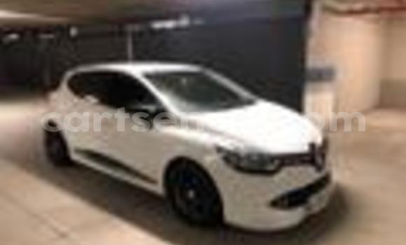Buy Used Renault Clio White Car in Big Bend in Lubombo Buy Used Renault Clio White Car in Big Bend in Lubombo