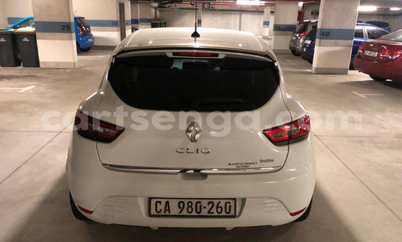 Buy Used Renault Clio White Car in Big Bend in Lubombo Buy Used Renault Clio White Car in Big Bend in Lubombo
