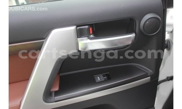Nunua Imported Toyota Land Cruiser White Gari ndani ya Import - Dubai nchini Hhohho Nunua Imported Toyota Land Cruiser White Gari ndani ya Import - Dubai nchini Hhohho