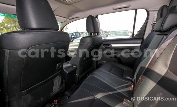 Nunua Imported Toyota Hilux Black Gari ndani ya Import - Dubai nchini Hhohho Nunua Imported Toyota Hilux Black Gari ndani ya Import - Dubai nchini Hhohho