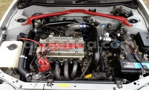 Acheter Occasion Voiture Toyota Corolla Gris à Bulembu, Hhohho Acheter Occasion Voiture Toyota Corolla Gris à Bulembu, Hhohho