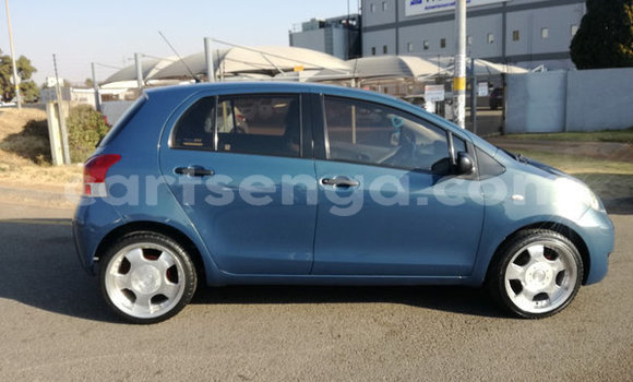 Nunua Ilio tumika Toyota Yaris Blue Gari ndani ya Bulembu nchini Hhohho Nunua Ilio tumika Toyota Yaris Blue Gari ndani ya Bulembu nchini Hhohho