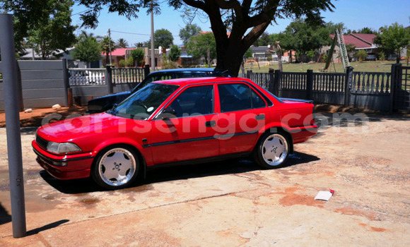 Nunua Ilio tumika Toyota Corolla Red Gari ndani ya Ezulwini nchini Hhohho Nunua Ilio tumika Toyota Corolla Red Gari ndani ya Ezulwini nchini Hhohho