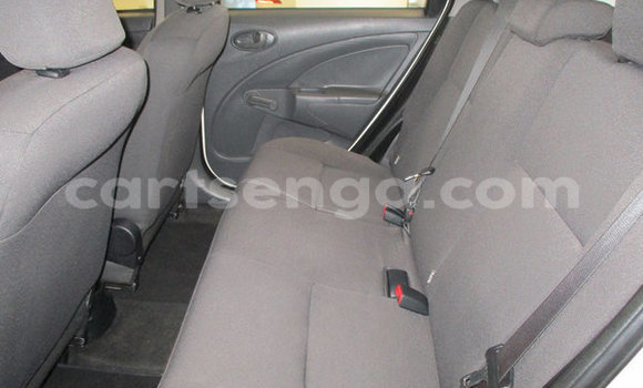 Nunua Ilio tumika Toyota Etios White Gari ndani ya Hlatikulu nchini Wilaya ya Shiselweni Nunua Ilio tumika Toyota Etios White Gari ndani ya Hlatikulu nchini Wilaya ya Shiselweni