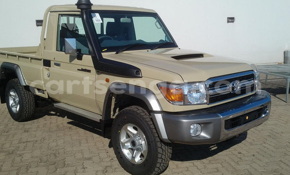 Nunua Ilio tumika Toyota Land Cruiser Brown Gari ndani ya Bulembu nchini Hhohho Nunua Ilio tumika Toyota Land Cruiser Brown Gari ndani ya Bulembu nchini Hhohho