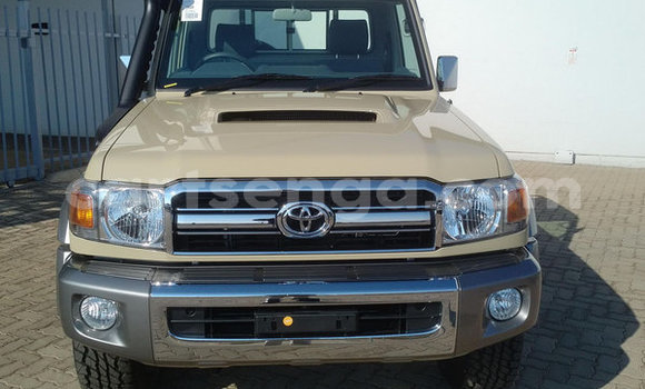 Nunua Ilio tumika Toyota Land Cruiser Brown Gari ndani ya Bulembu nchini Hhohho Nunua Ilio tumika Toyota Land Cruiser Brown Gari ndani ya Bulembu nchini Hhohho