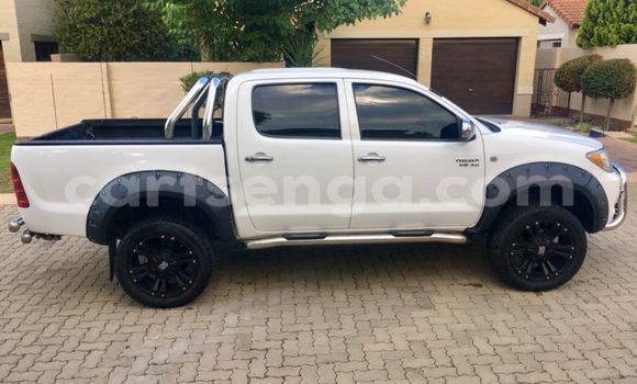 Buy Used Toyota Hilux White Car in Manzini in Swaziland Buy Used Toyota Hilux White Car in Manzini in Swaziland