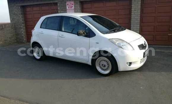 Acheter Occasion Voiture Toyota Yaris Blanc à Ezulwini, Hhohho Acheter Occasion Voiture Toyota Yaris Blanc à Ezulwini, Hhohho