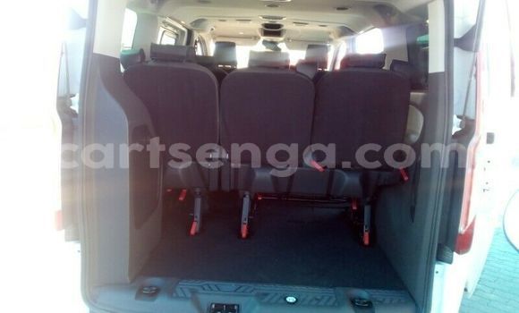 Nunua Ilio tumika Ford Tourneo Courier White Gari ndani ya Ezulwini nchini Hhohho Nunua Ilio tumika Ford Tourneo Courier White Gari ndani ya Ezulwini nchini Hhohho