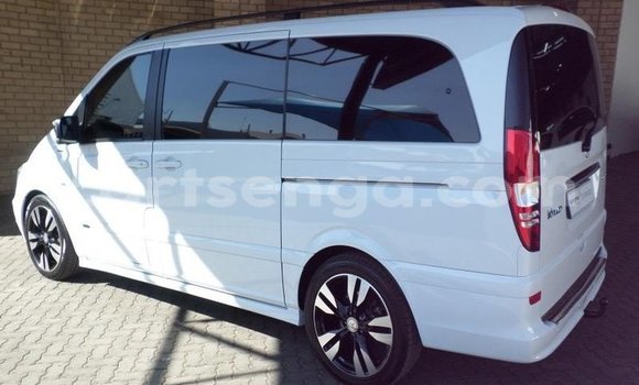 Nunua Ilio tumika Mercedes‒Benz Viano White Gari ndani ya Ezulwini nchini Hhohho Nunua Ilio tumika Mercedes‒Benz Viano White Gari ndani ya Ezulwini nchini Hhohho
