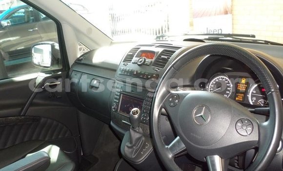 Nunua Ilio tumika Mercedes‒Benz Viano White Gari ndani ya Ezulwini nchini Hhohho Nunua Ilio tumika Mercedes‒Benz Viano White Gari ndani ya Ezulwini nchini Hhohho