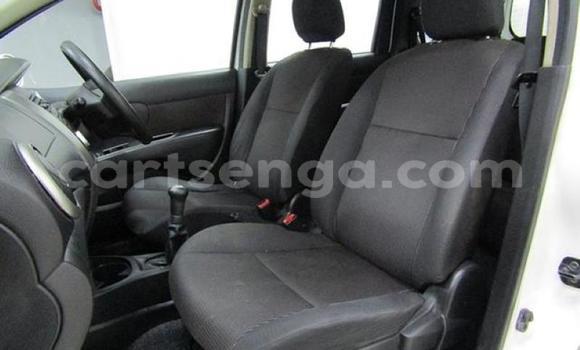 Buy Used Nissan Livina White Car in Import - Dubai in Hhohho Buy Used Nissan Livina White Car in Import - Dubai in Hhohho