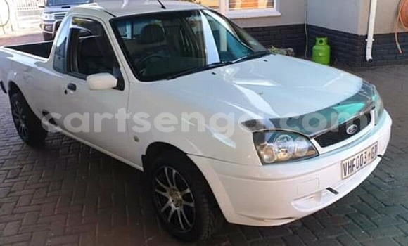 Buy Used Ford Bronco White Car in Manzini in Manzini Buy Used Ford Bronco White Car in Manzini in Manzini