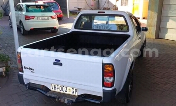 Buy Used Ford Bronco White Car in Manzini in Manzini Buy Used Ford Bronco White Car in Manzini in Manzini