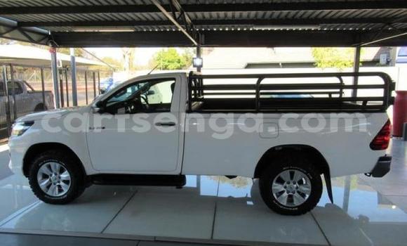Acheter Occasion Voiture Toyota Hilux Blanc à Ezulwini, Hhohho Acheter Occasion Voiture Toyota Hilux Blanc à Ezulwini, Hhohho