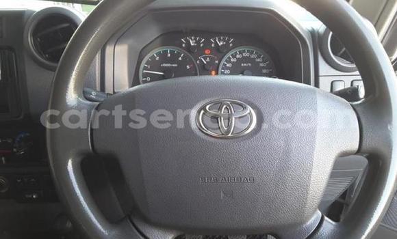 Acheter Occasion Voiture Toyota Land Cruiser Gris à Ezulwini, Hhohho Acheter Occasion Voiture Toyota Land Cruiser Gris à Ezulwini, Hhohho