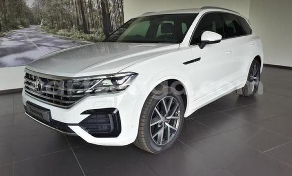Buy Used Volkswagen Touareg White Car in Manzini in Manzini Buy Used Volkswagen Touareg White Car in Manzini in Manzini