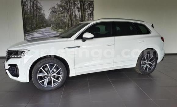 Buy Used Volkswagen Touareg White Car in Manzini in Manzini Buy Used Volkswagen Touareg White Car in Manzini in Manzini