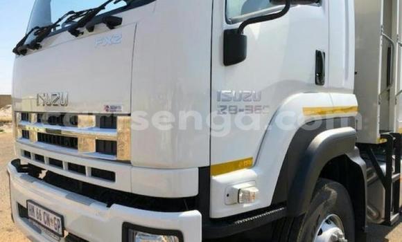 Nunua Ilio tumika Isuzu FTR 850 White Lori ndani ya Bulembu nchini Hhohho Nunua Ilio tumika Isuzu FTR 850 White Lori ndani ya Bulembu nchini Hhohho
