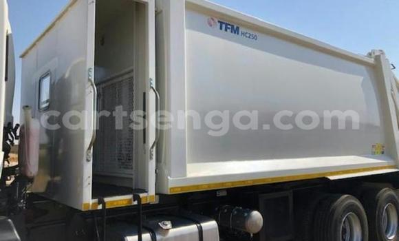 Nunua Ilio tumika Isuzu FTR 850 White Lori ndani ya Bulembu nchini Hhohho Nunua Ilio tumika Isuzu FTR 850 White Lori ndani ya Bulembu nchini Hhohho