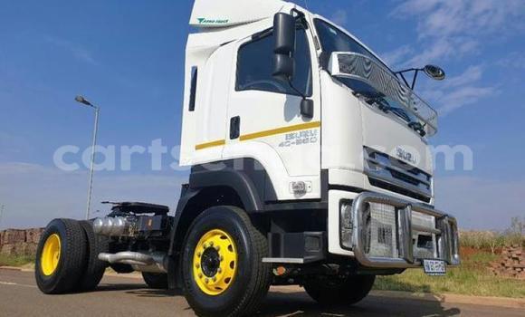 Acheter Occasion Utilitaire Isuzu FTR 850 Blanc à Bulembu, Hhohho Acheter Occasion Utilitaire Isuzu FTR 850 Blanc à Bulembu, Hhohho