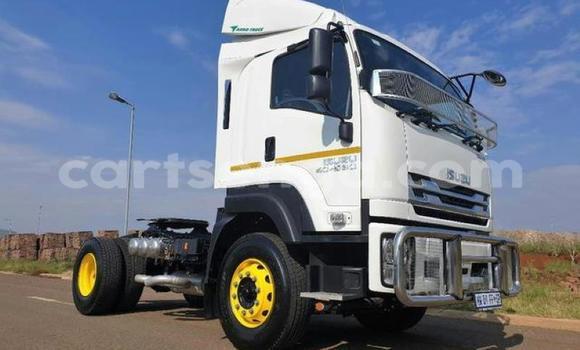 Acheter Occasion Utilitaire Isuzu FTR 850 Blanc à Bulembu, Hhohho Acheter Occasion Utilitaire Isuzu FTR 850 Blanc à Bulembu, Hhohho