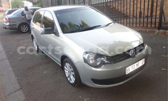 Nunua Ilio tumika Volkswagen Polo Silver Gari ndani ya Bulembu nchini Hhohho Nunua Ilio tumika Volkswagen Polo Silver Gari ndani ya Bulembu nchini Hhohho