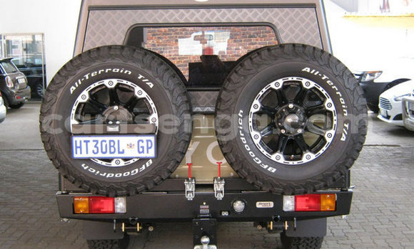 Acheter Occasion Voiture Toyota Land Cruiser Marron à Bulembu, Hhohho Acheter Occasion Voiture Toyota Land Cruiser Marron à Bulembu, Hhohho