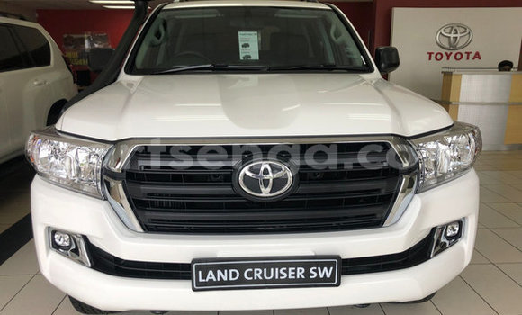 Nunua Ilio tumika Toyota Land Cruiser Prado White Gari ndani ya Bhunya nchini Manzini Nunua Ilio tumika Toyota Land Cruiser Prado White Gari ndani ya Bhunya nchini Manzini