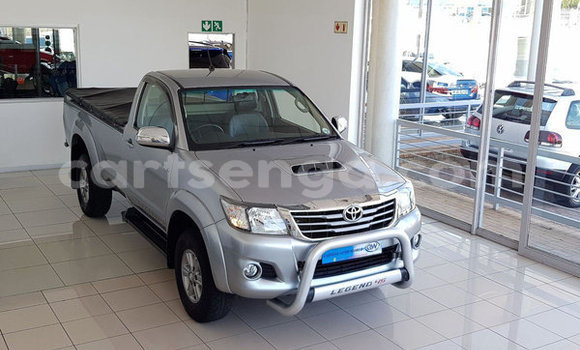 Nunua Ilio tumika Toyota Hilux Silver Gari ndani ya Bulembu nchini Hhohho Nunua Ilio tumika Toyota Hilux Silver Gari ndani ya Bulembu nchini Hhohho