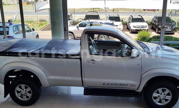 Nunua Ilio tumika Toyota Hilux Silver Gari ndani ya Bulembu nchini Hhohho Nunua Ilio tumika Toyota Hilux Silver Gari ndani ya Bulembu nchini Hhohho