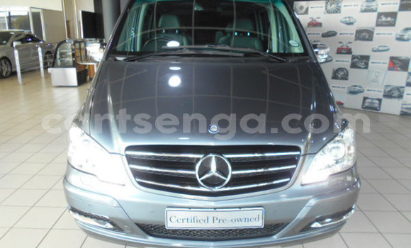 Nunua Ilio tumika Mercedes‒Benz Viano Blue Gari ndani ya Bulembu nchini Hhohho Nunua Ilio tumika Mercedes‒Benz Viano Blue Gari ndani ya Bulembu nchini Hhohho