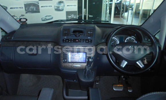 Nunua Ilio tumika Mercedes‒Benz Viano Blue Gari ndani ya Bulembu nchini Hhohho Nunua Ilio tumika Mercedes‒Benz Viano Blue Gari ndani ya Bulembu nchini Hhohho