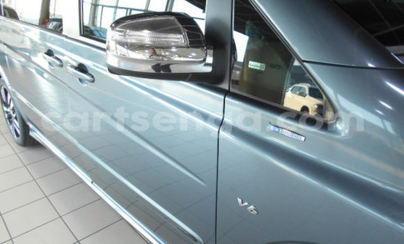 Nunua Ilio tumika Mercedes‒Benz Viano Blue Gari ndani ya Bulembu nchini Hhohho Nunua Ilio tumika Mercedes‒Benz Viano Blue Gari ndani ya Bulembu nchini Hhohho