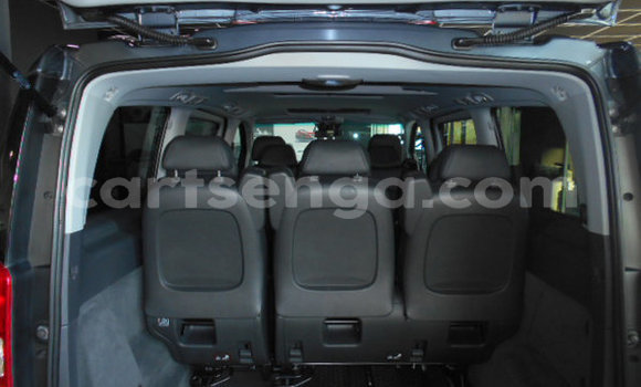 Nunua Ilio tumika Mercedes‒Benz Viano Blue Gari ndani ya Bulembu nchini Hhohho Nunua Ilio tumika Mercedes‒Benz Viano Blue Gari ndani ya Bulembu nchini Hhohho