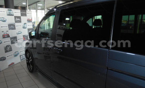 Nunua Ilio tumika Mercedes‒Benz Viano Blue Gari ndani ya Bulembu nchini Hhohho Nunua Ilio tumika Mercedes‒Benz Viano Blue Gari ndani ya Bulembu nchini Hhohho